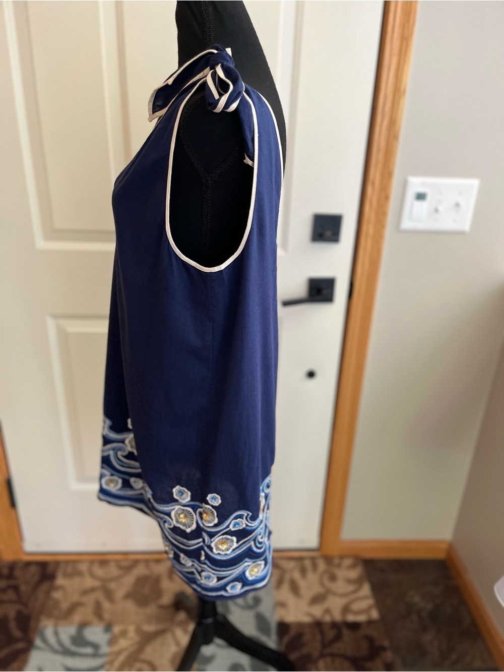 Women’s Anthropologie blue Wave embroidered sequined sleeveless mini dress.Large - Picture 4 of 15